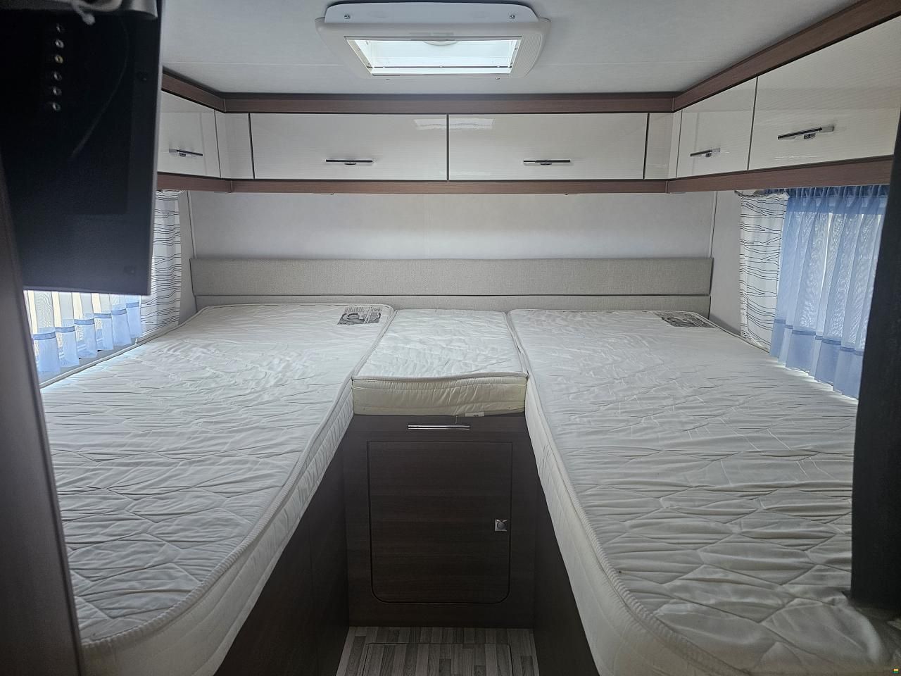 LMC 675 G Expedition Sportline