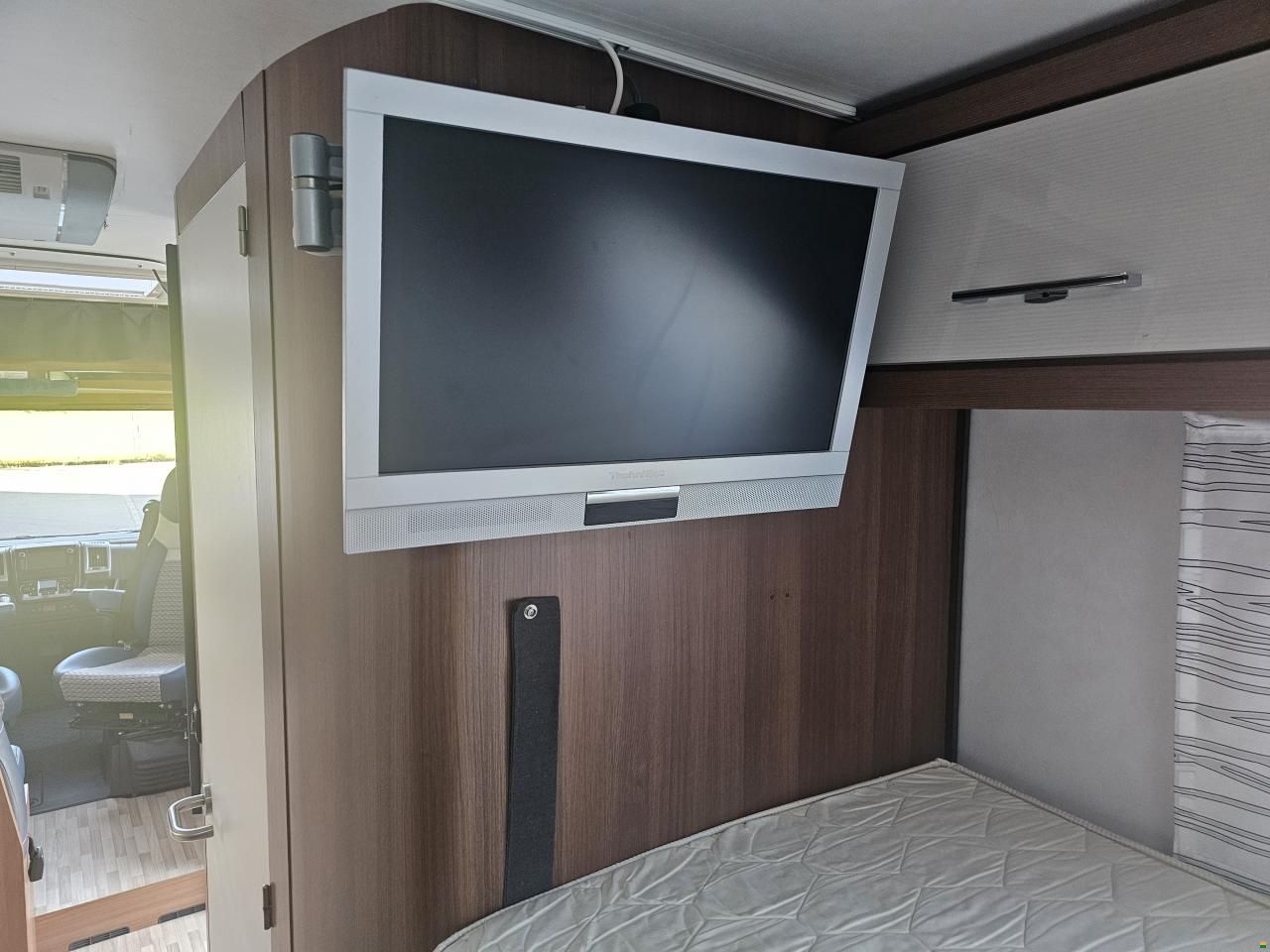 LMC 675 G Expedition Sportline