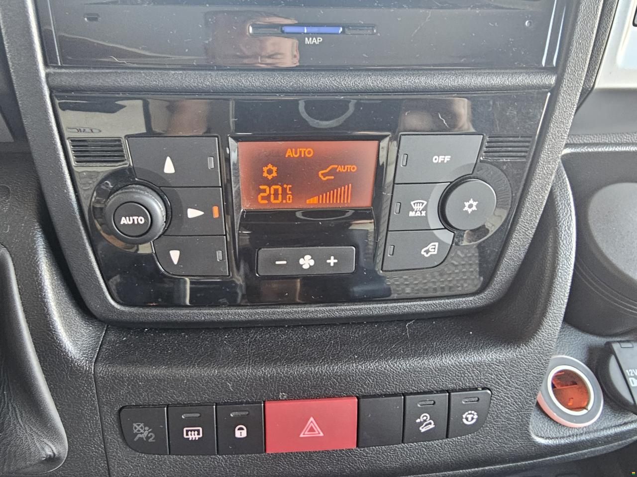LMC 675 G Expedition Sportline