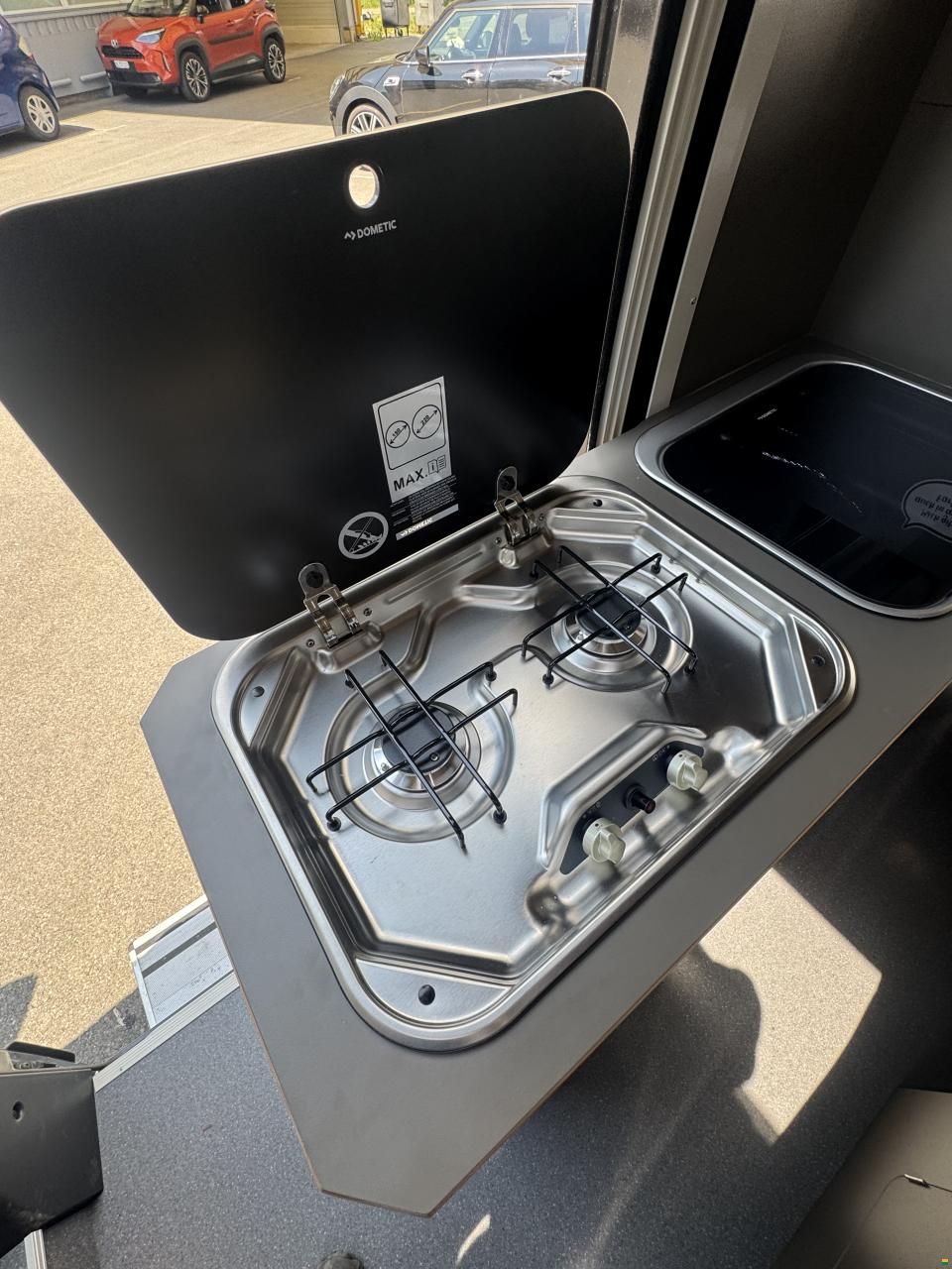 Bravia Mobil Swan 599