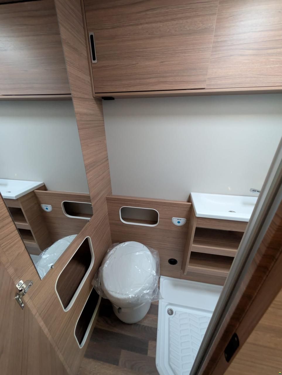 Weinsberg CaraHome 650 DG