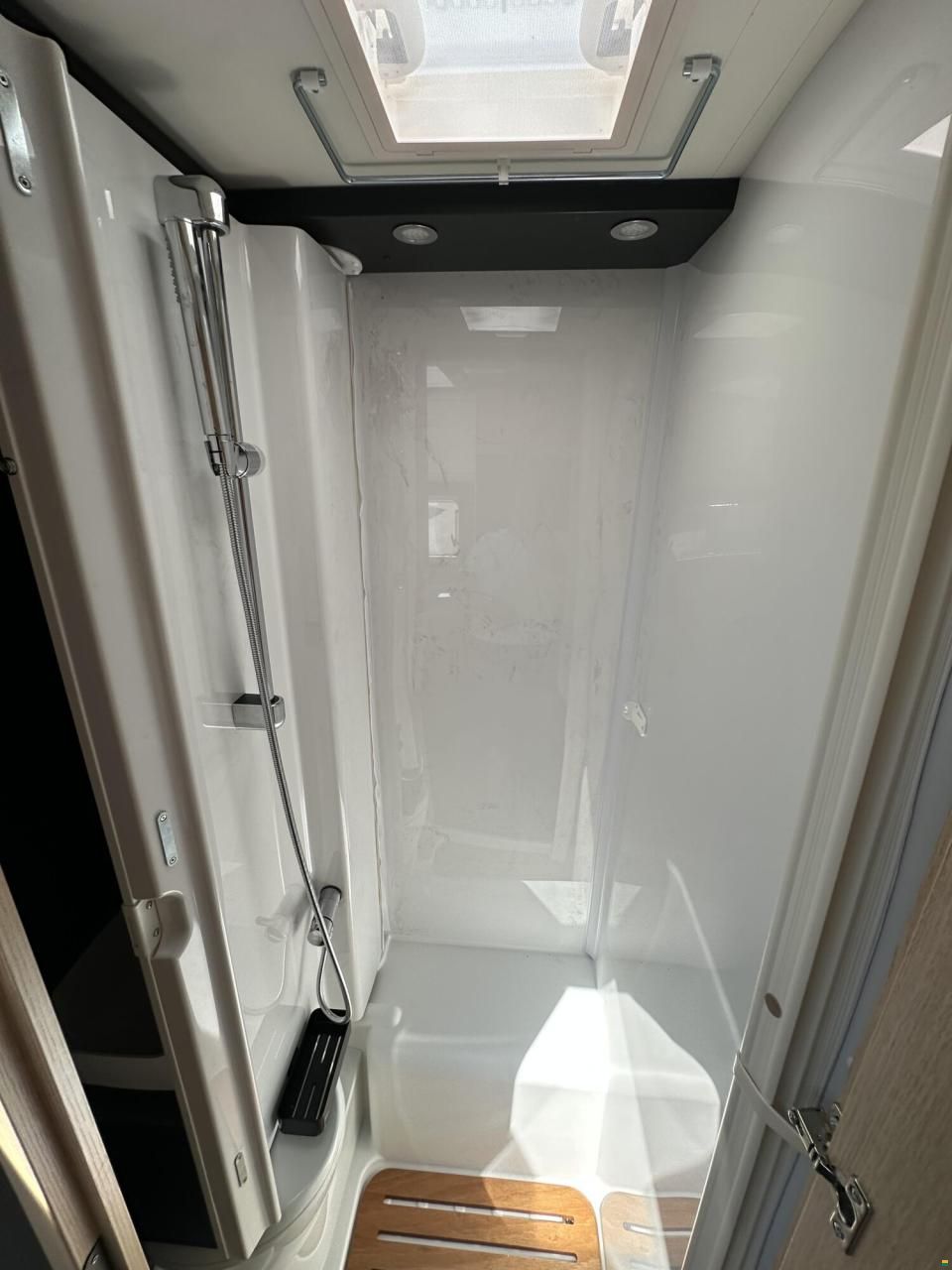 Sunlight Adventure T 67