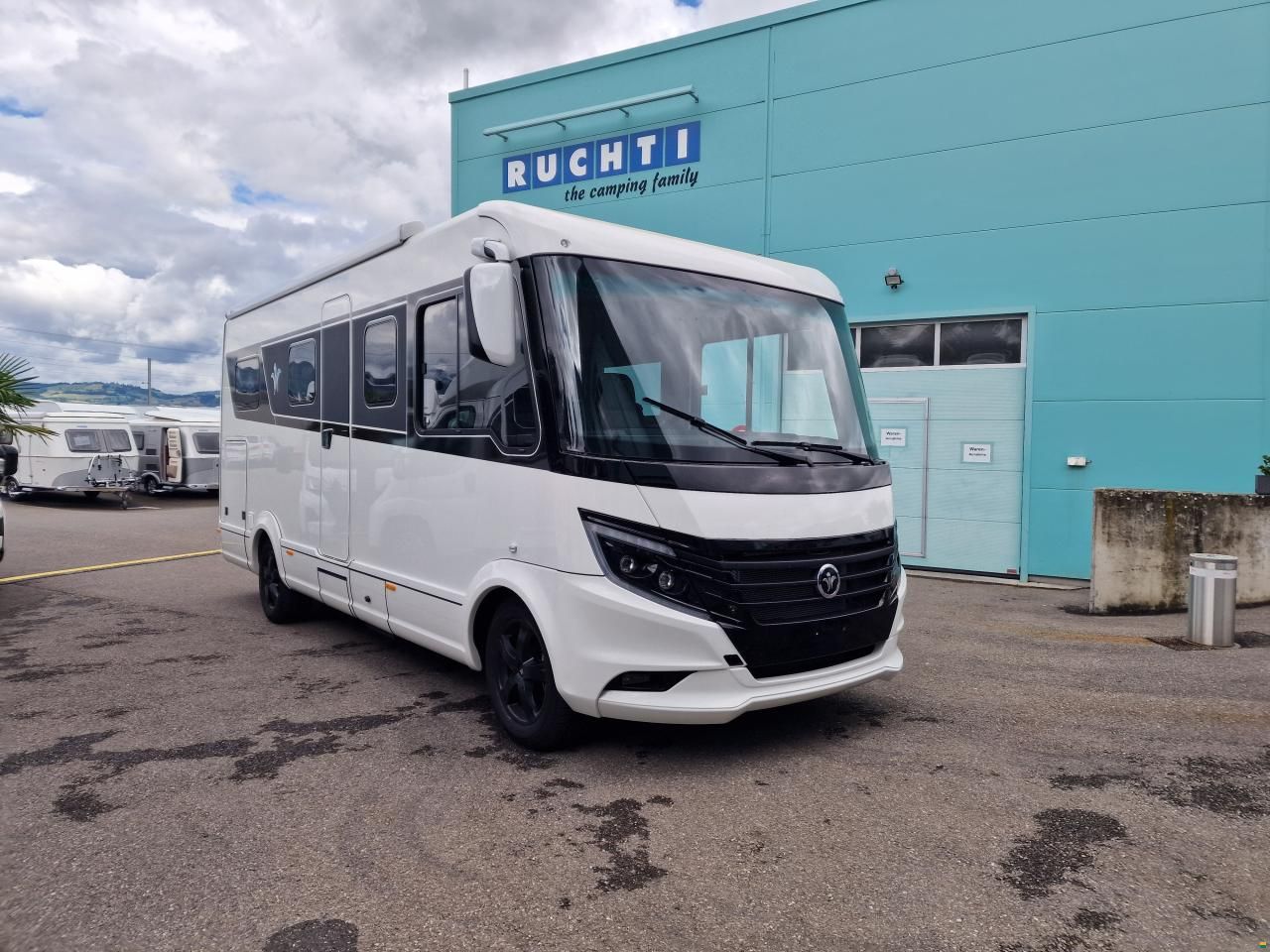 Niesmann-Bischoff iSmove 6.9E