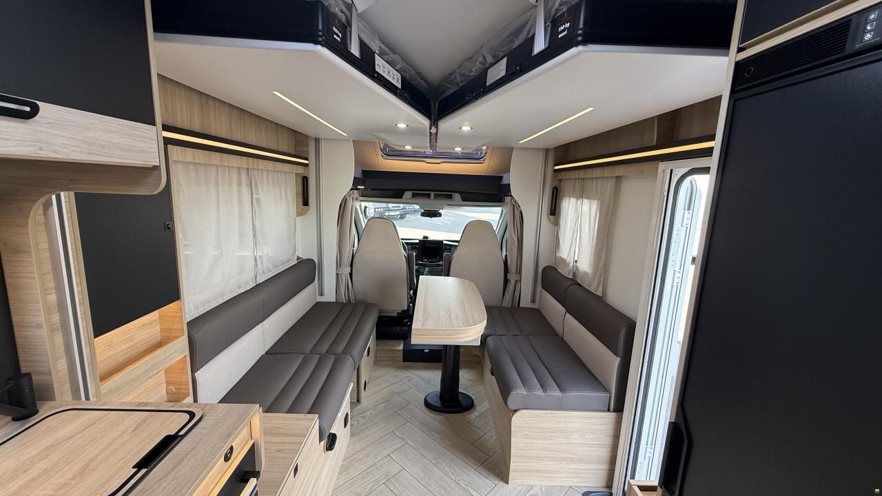 Challenger 270 Graphite Edition