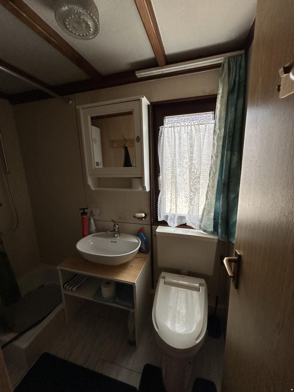 Adria Fixes Mobilehome