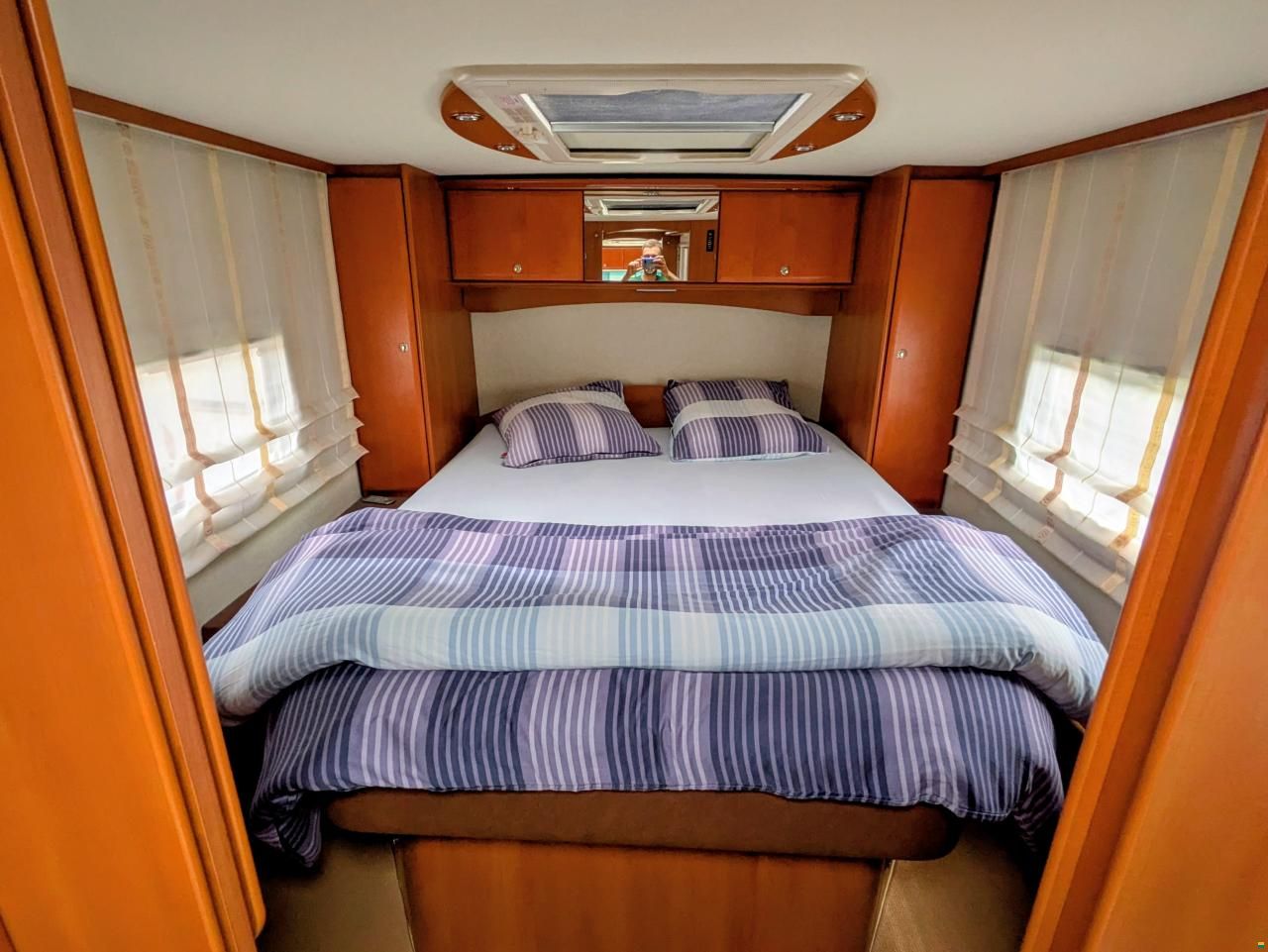 Concorde Charisma 890M