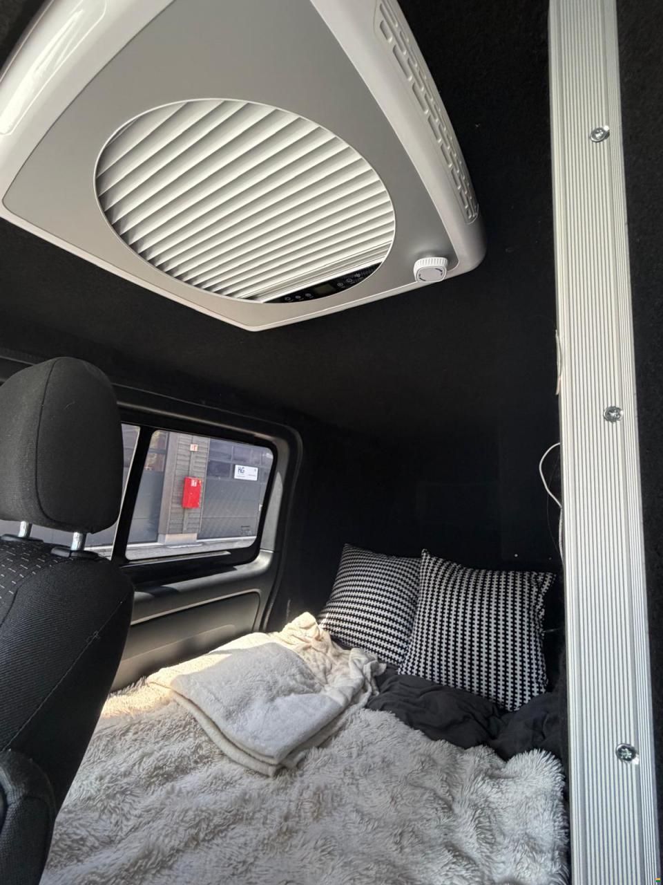 Mercedes Benz Vito Extra Long