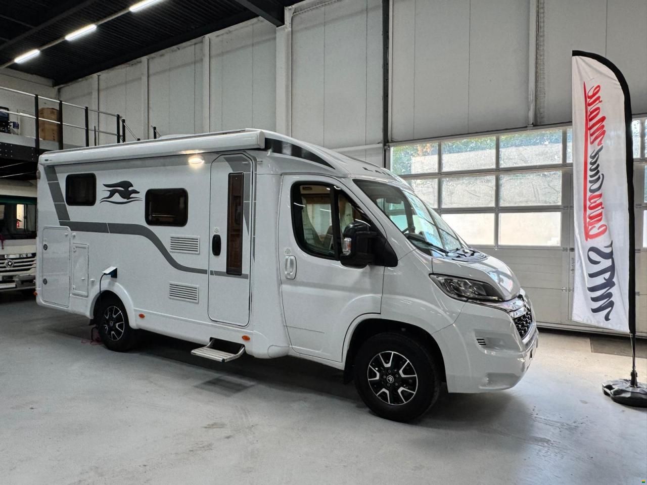 Laika Kosmos V9 Van