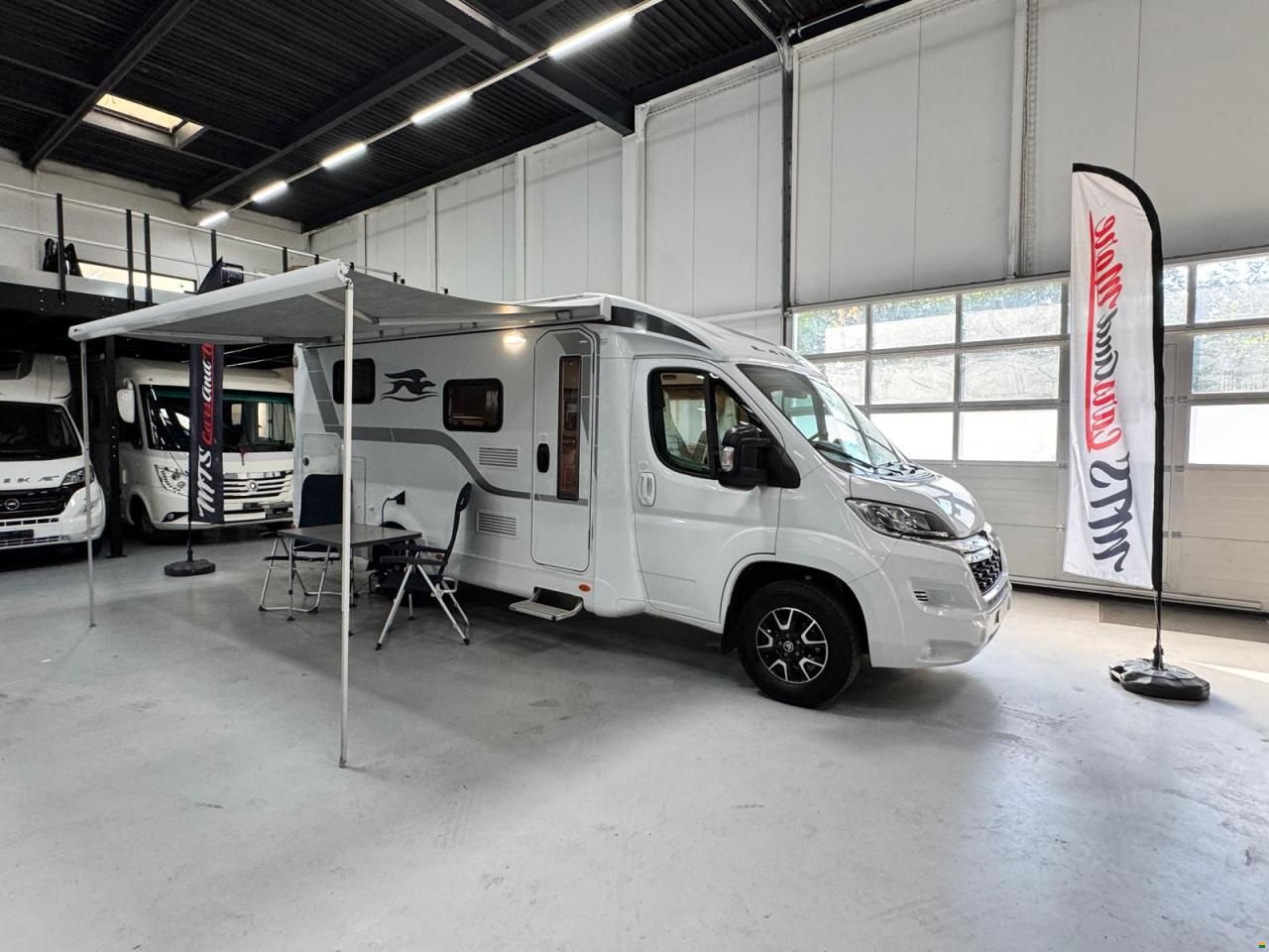Laika Kosmos V9 Van