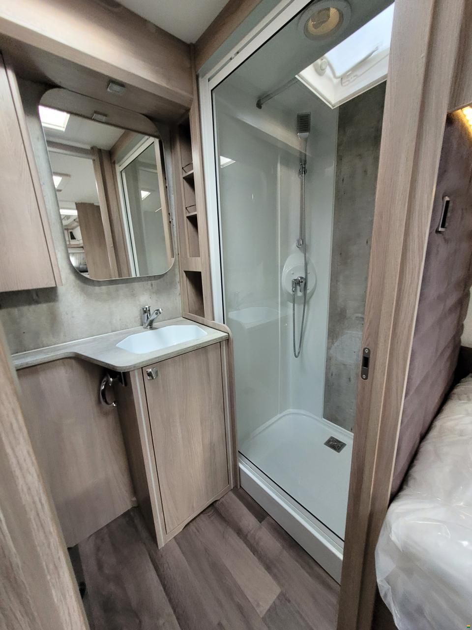 Kabe Imperial 740 TDL KS E2