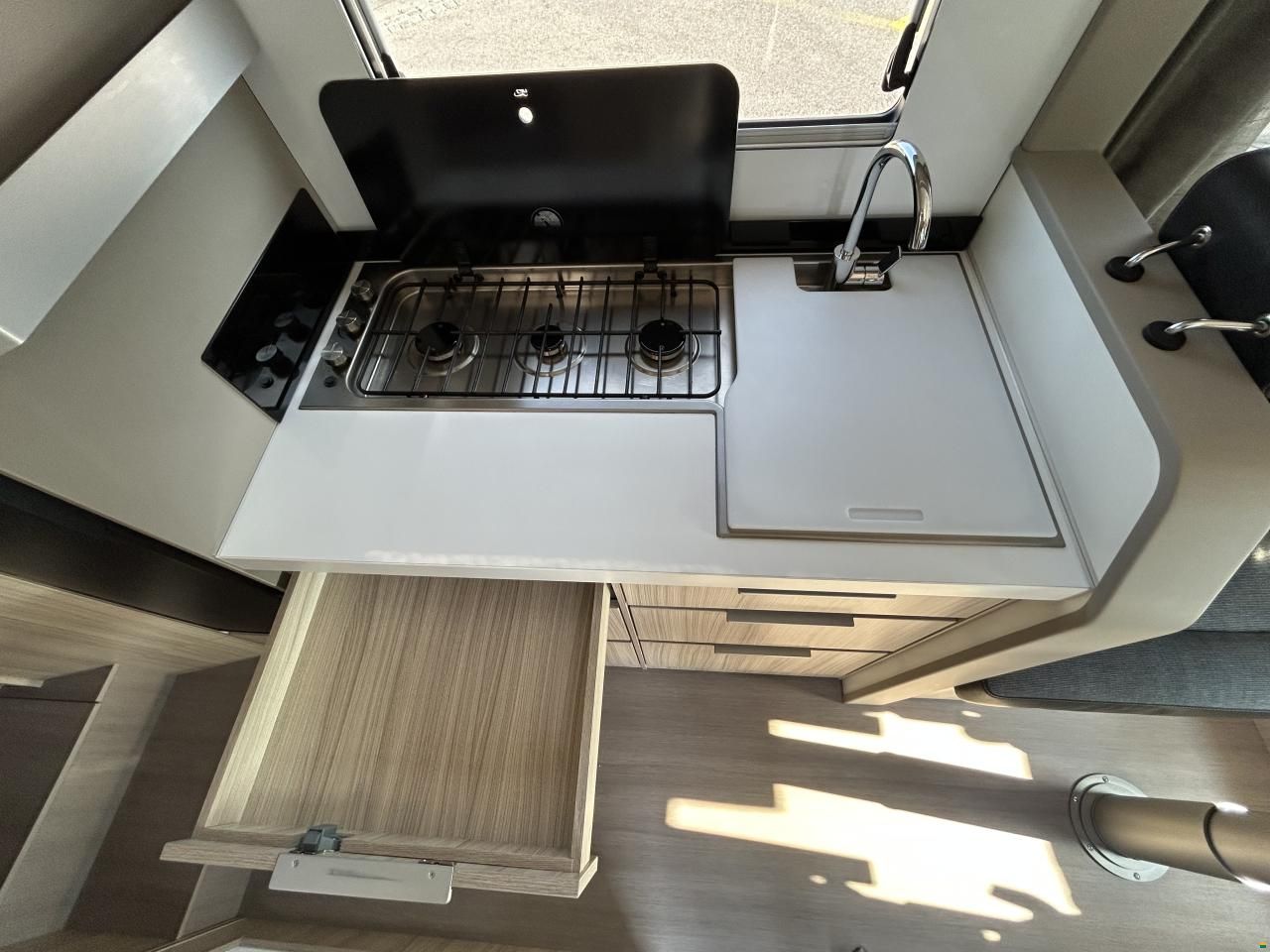 Adria Compact DL