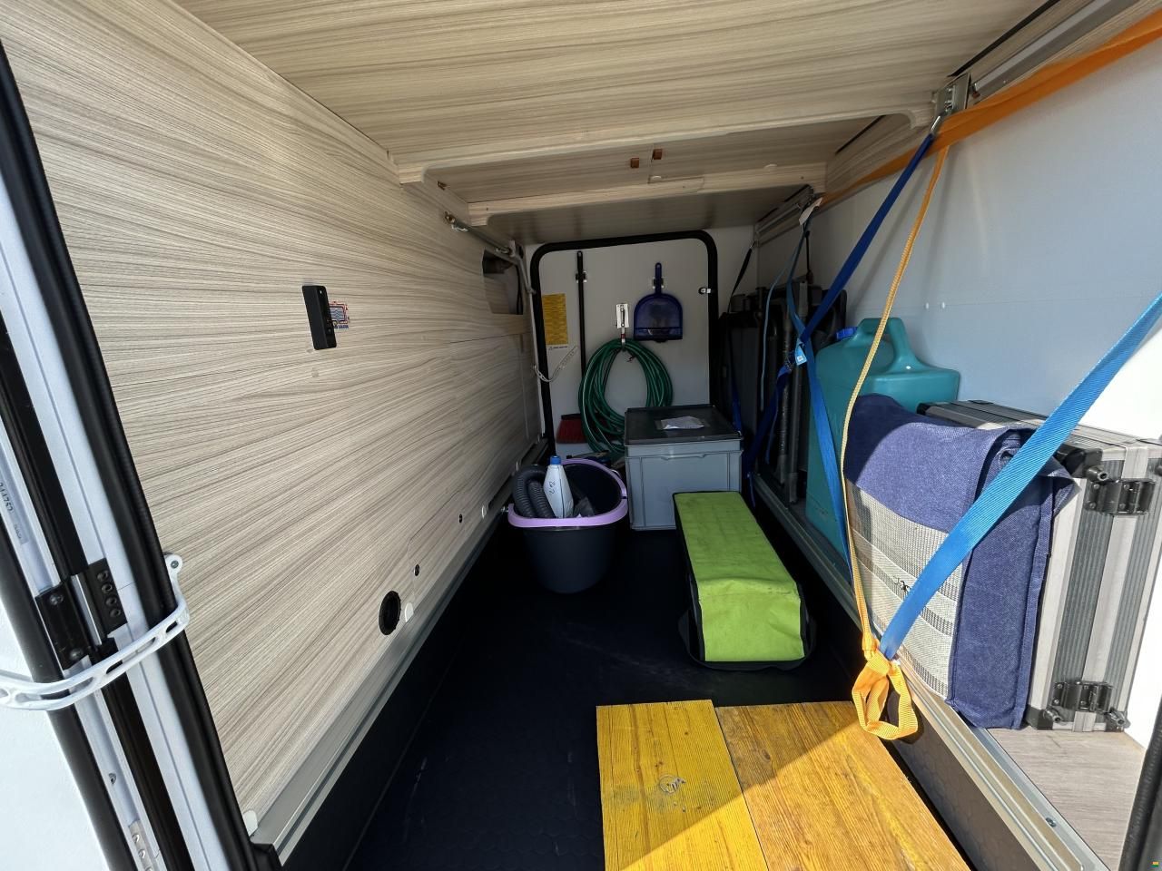 Adria Compact DL