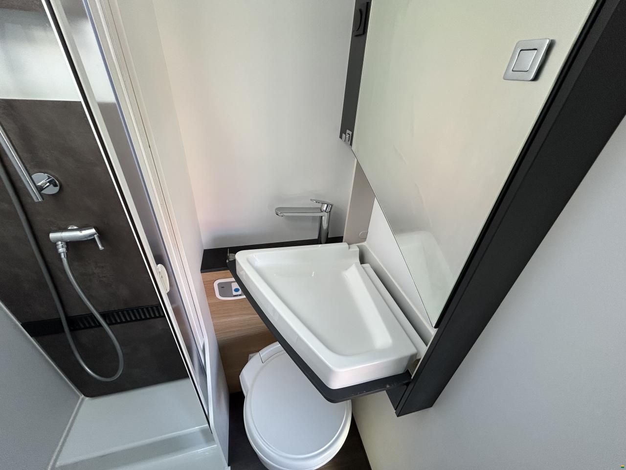 Adria Coral XL Plus 600 DP