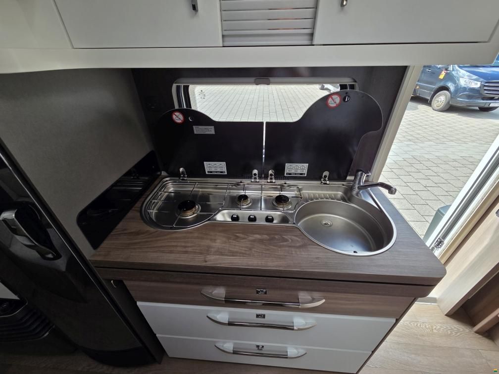Hobby 490 KMF Excellent Edition