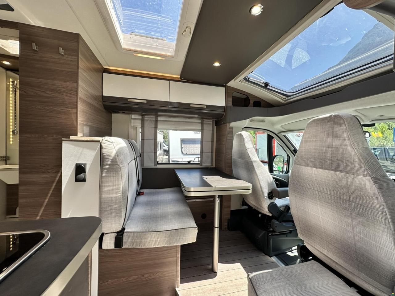 Knaus L!VE TI 650 MEG