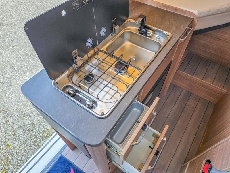 Weinsberg CaraBus 600 ME [Fire] Edition / AD