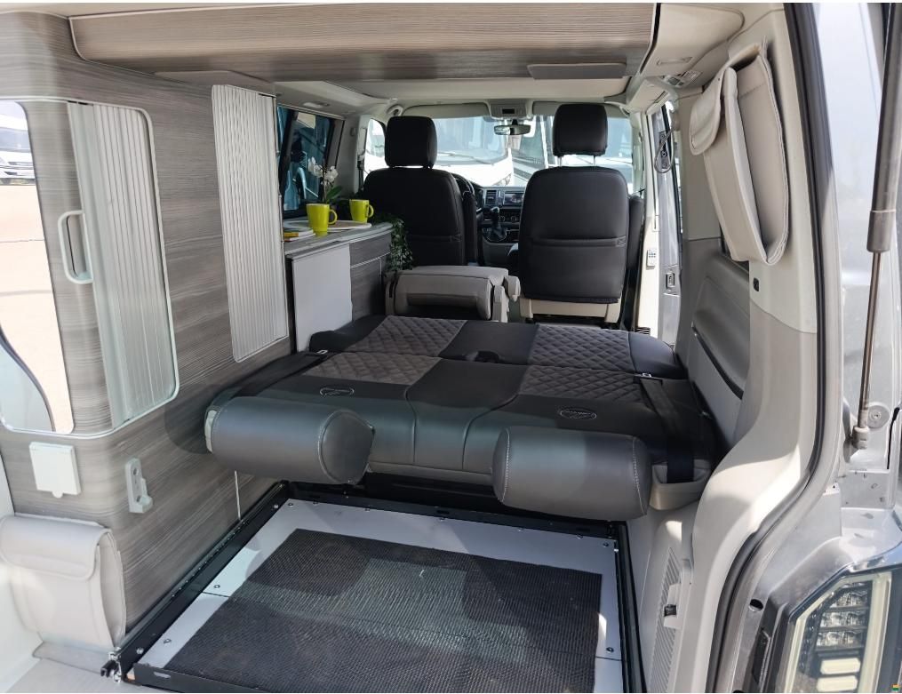 Volkswagen T6 California Ocean Grey