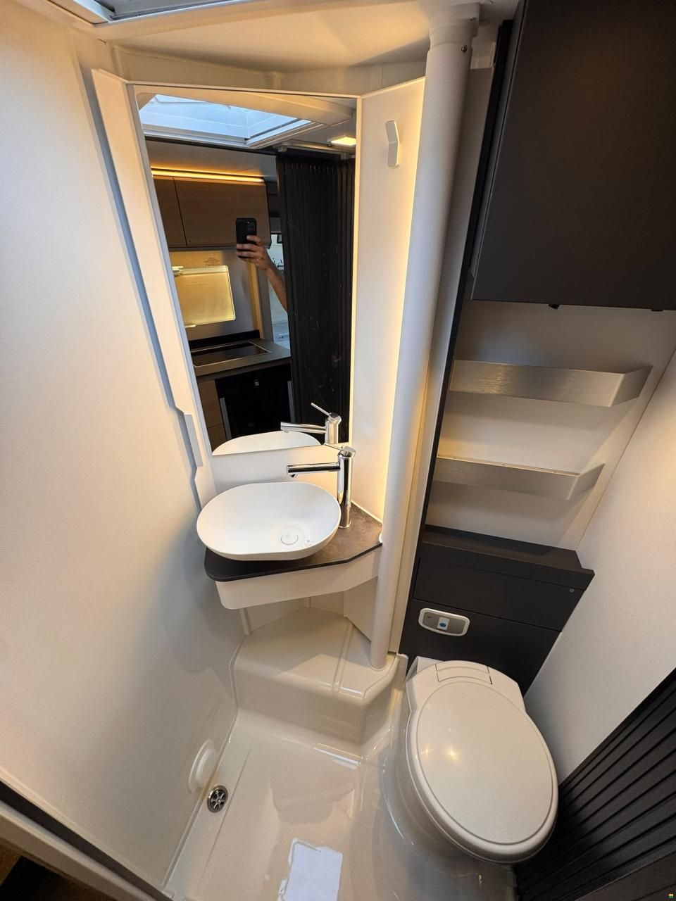 Adria COMPACT SELECT SL