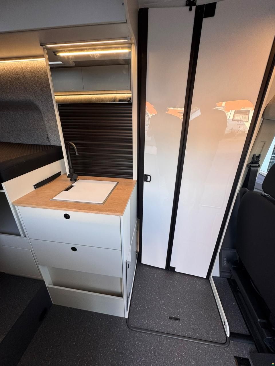 Adria Sun Living V 60DL