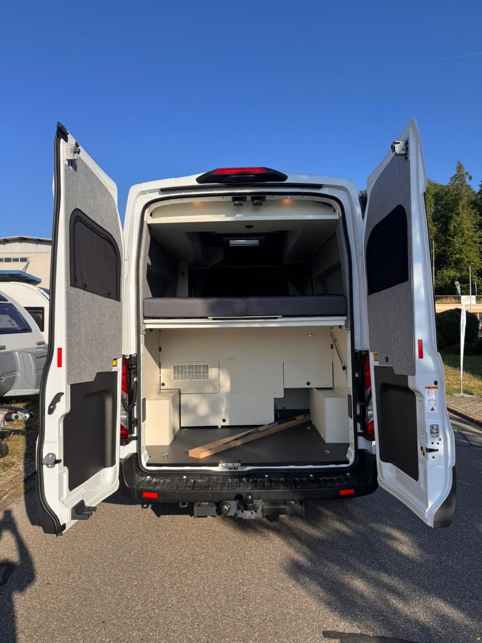 Adria Sun Living V 60DL
