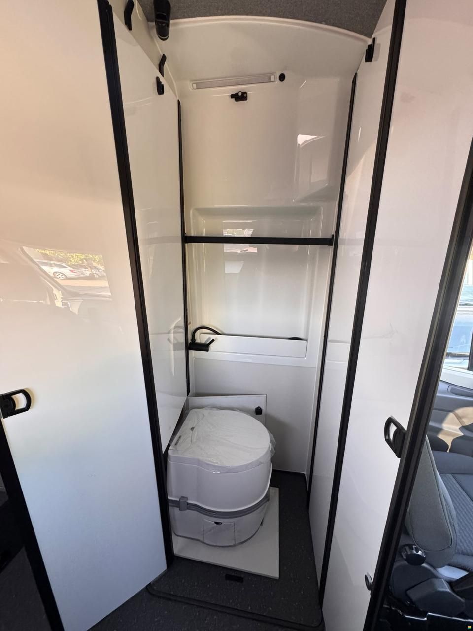 Adria Sun Living V 60DL