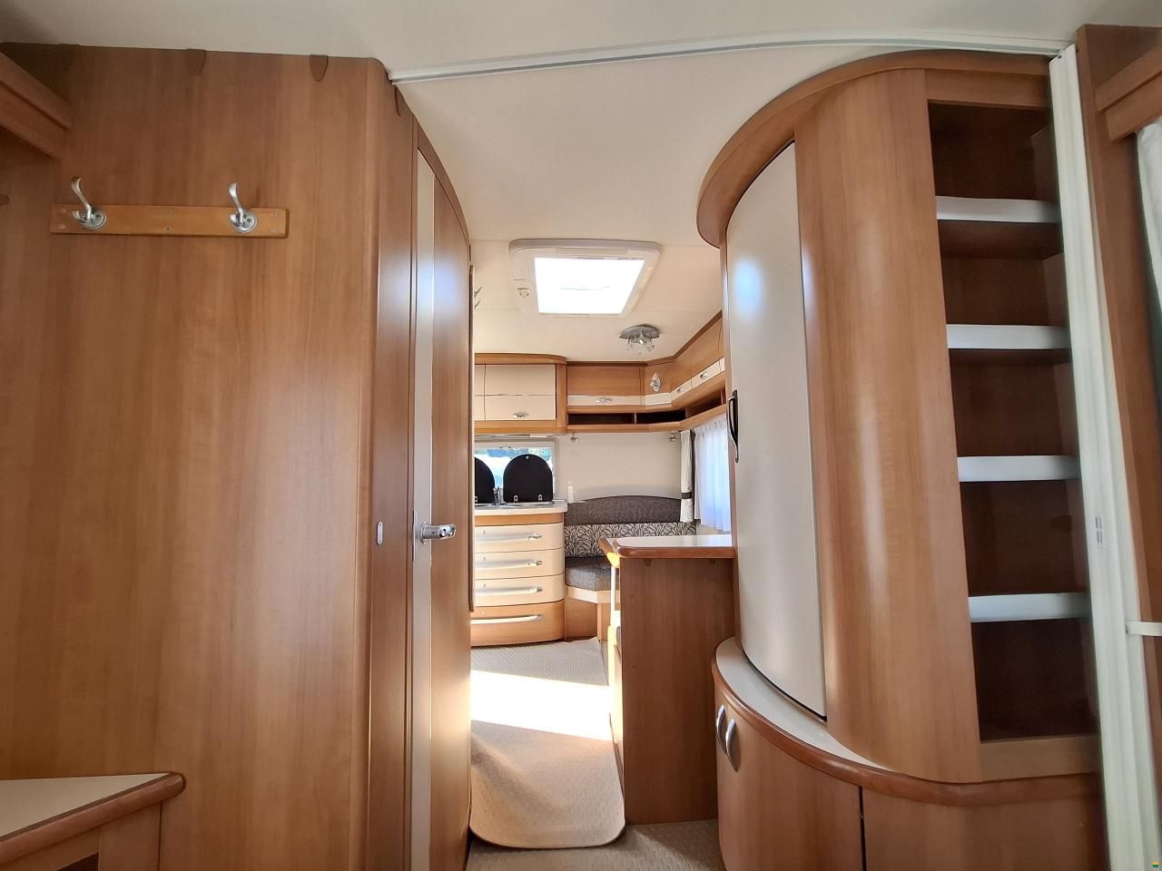 Hobby 490SFf - mit Queensbett