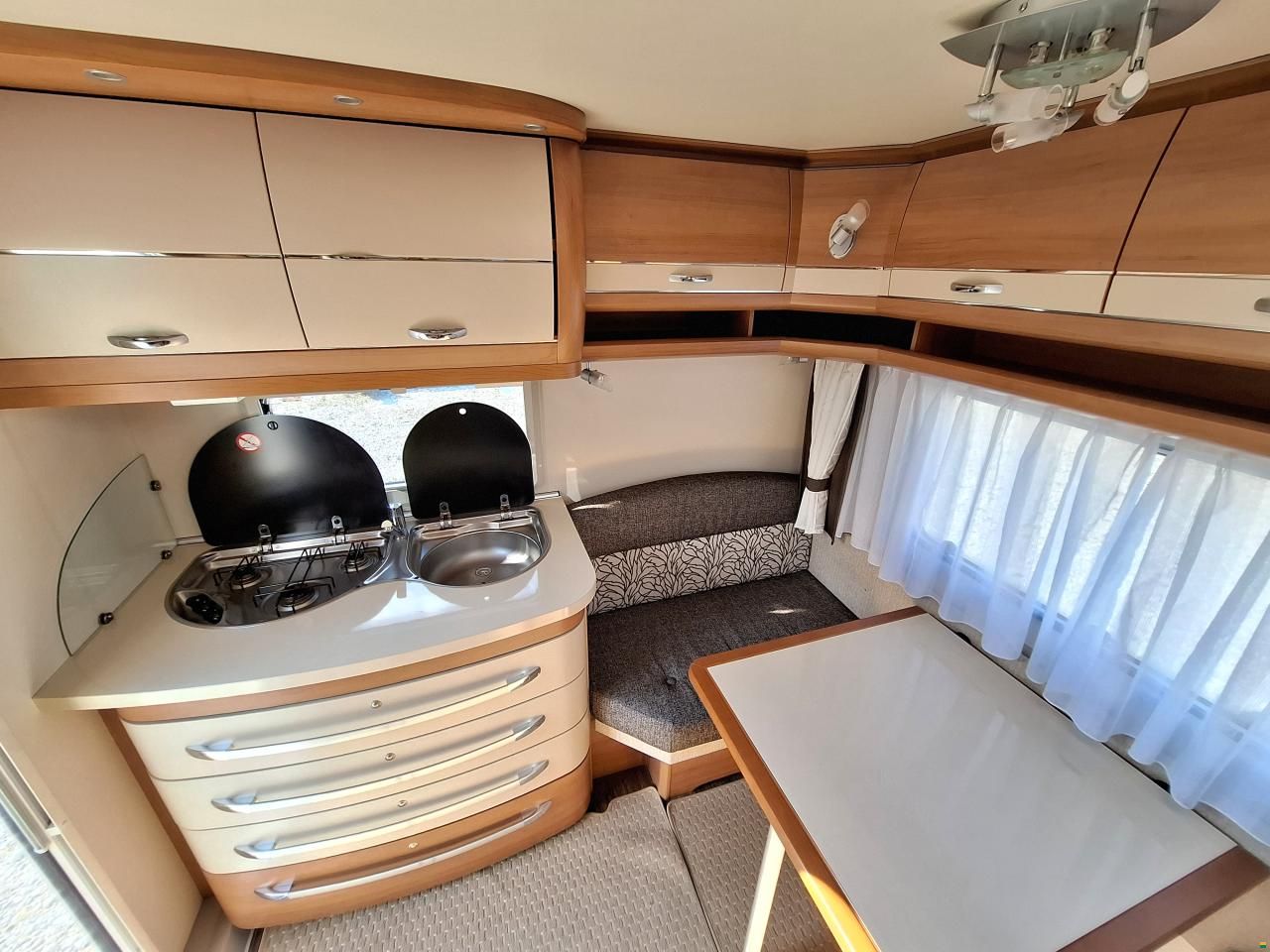 Hobby 490SFf - mit Queensbett