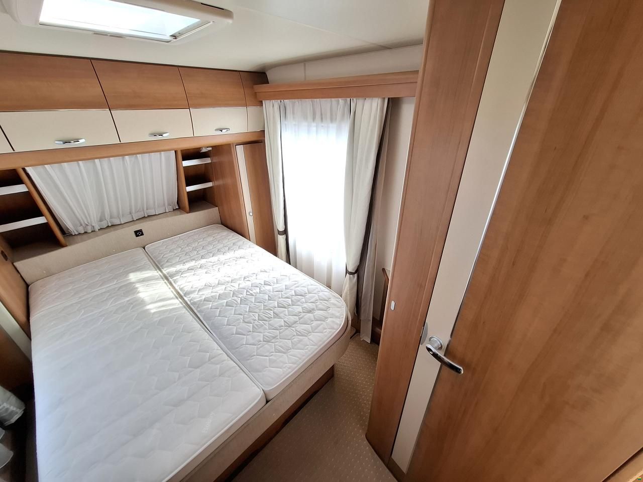 Hobby 490SFf - mit Queensbett