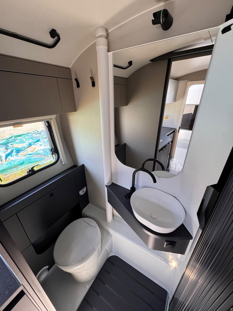 Adria ACTION SPORTS 391 LH