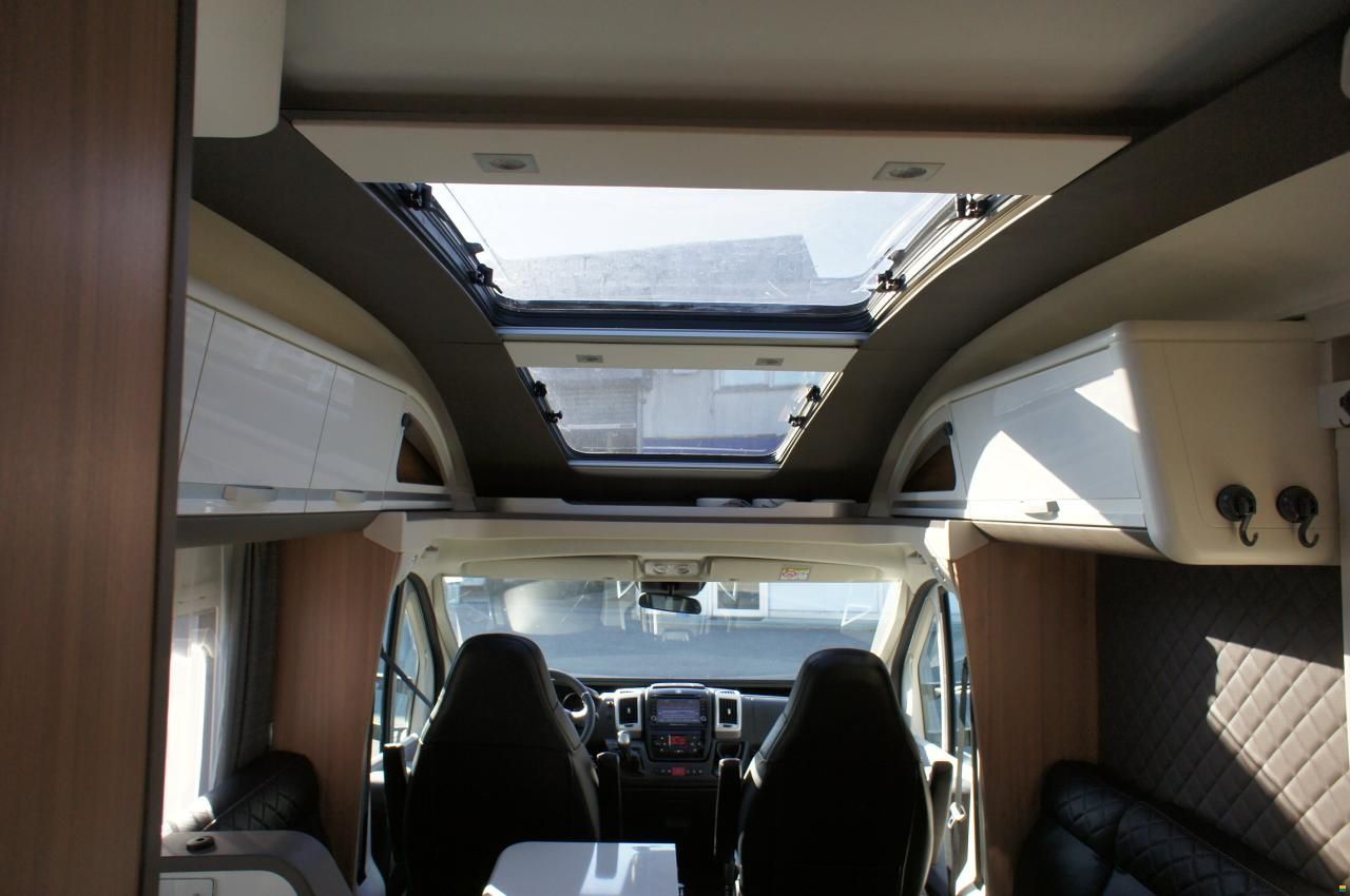 Adria Coral Supreme 670 DL