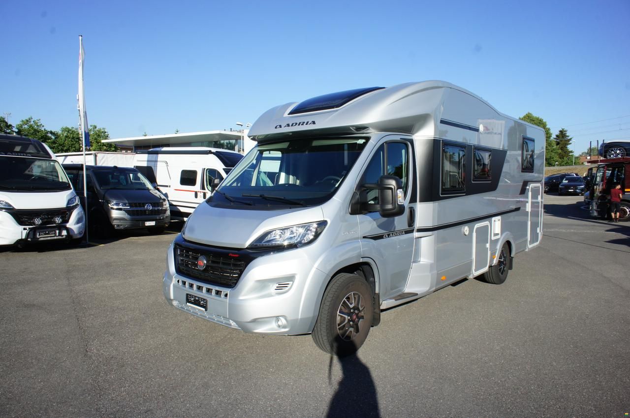 Adria Coral Supreme 670 DL