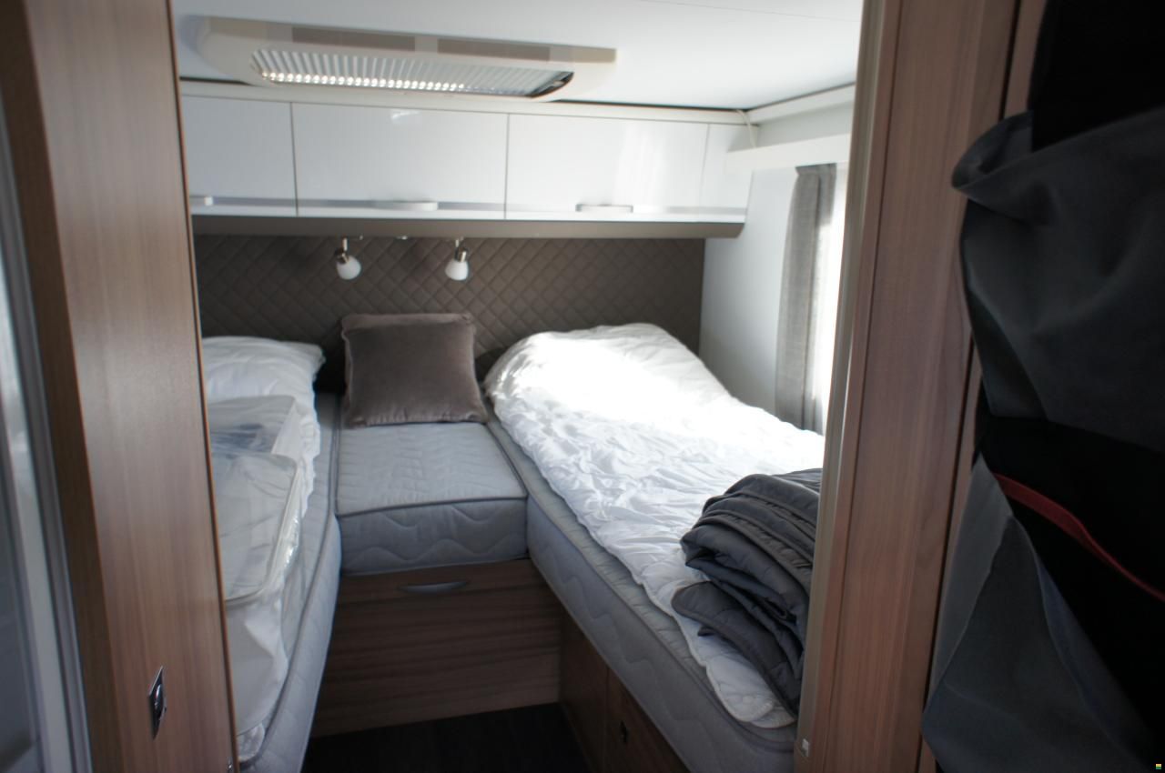 Adria Coral Supreme 670 DL