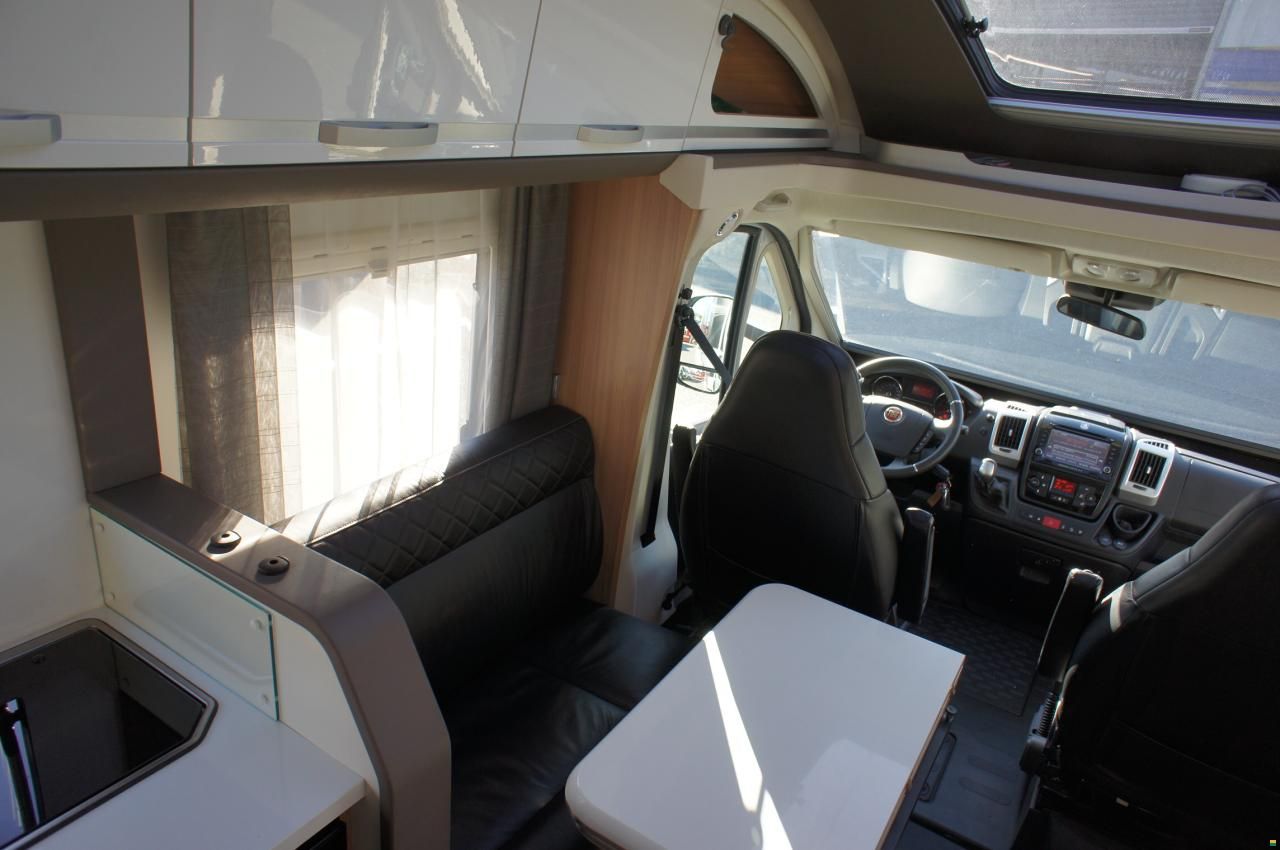 Adria Coral Supreme 670 DL