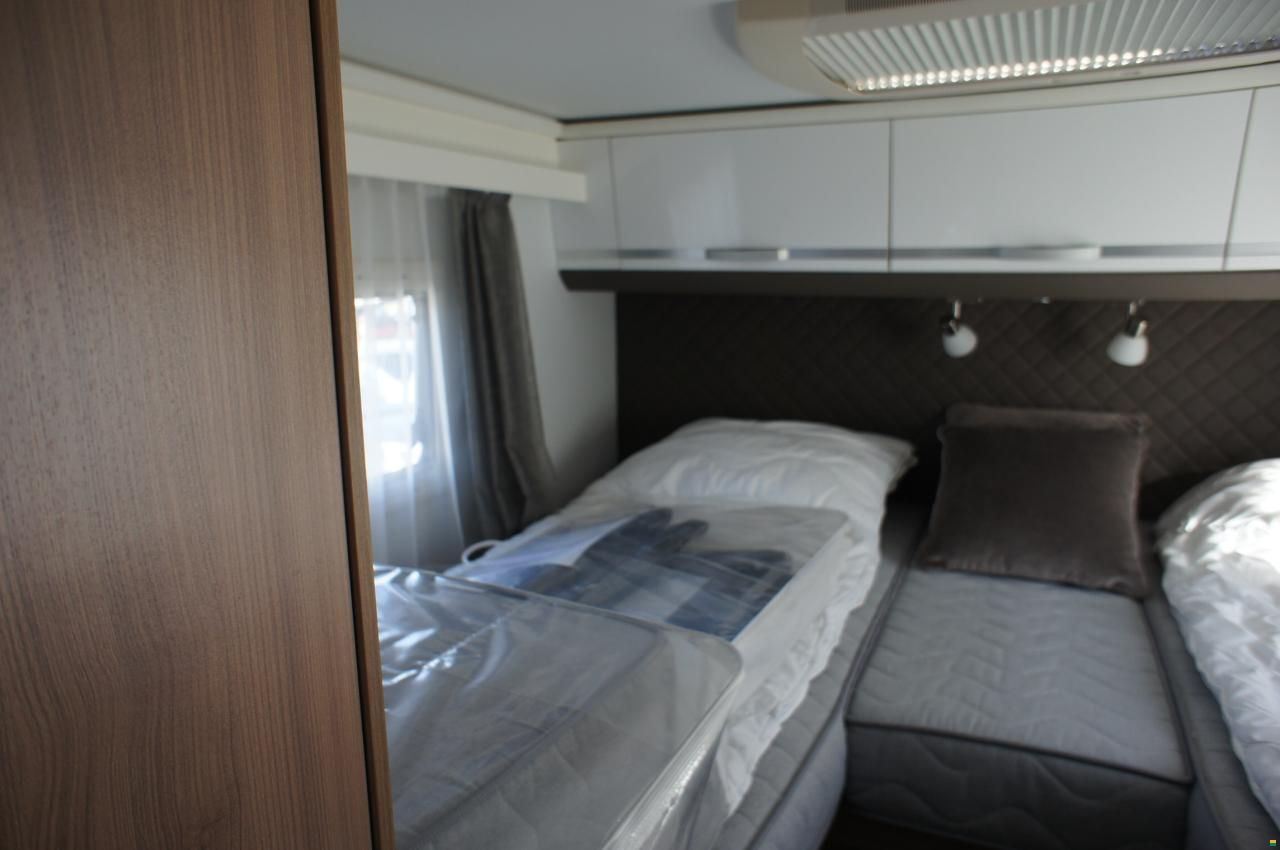 Adria Coral Supreme 670 DL