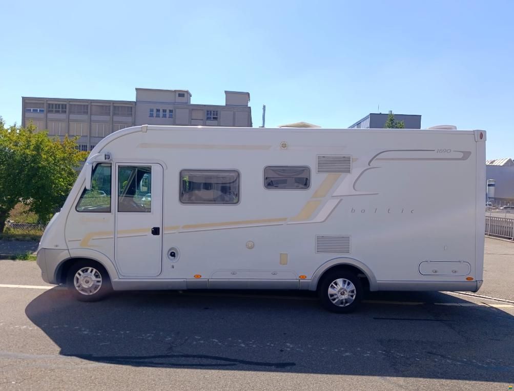 Bavaria Baltic 690 LC