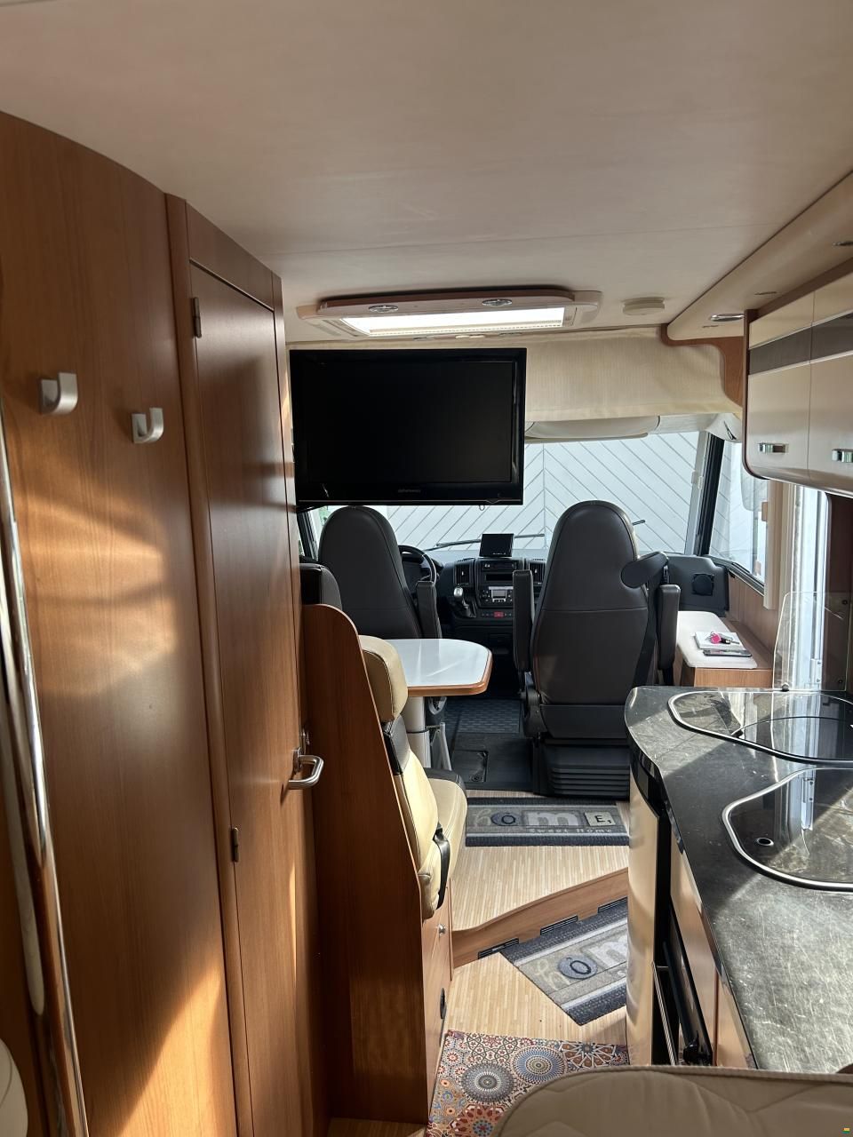 LMC Liberty Explorer i675G