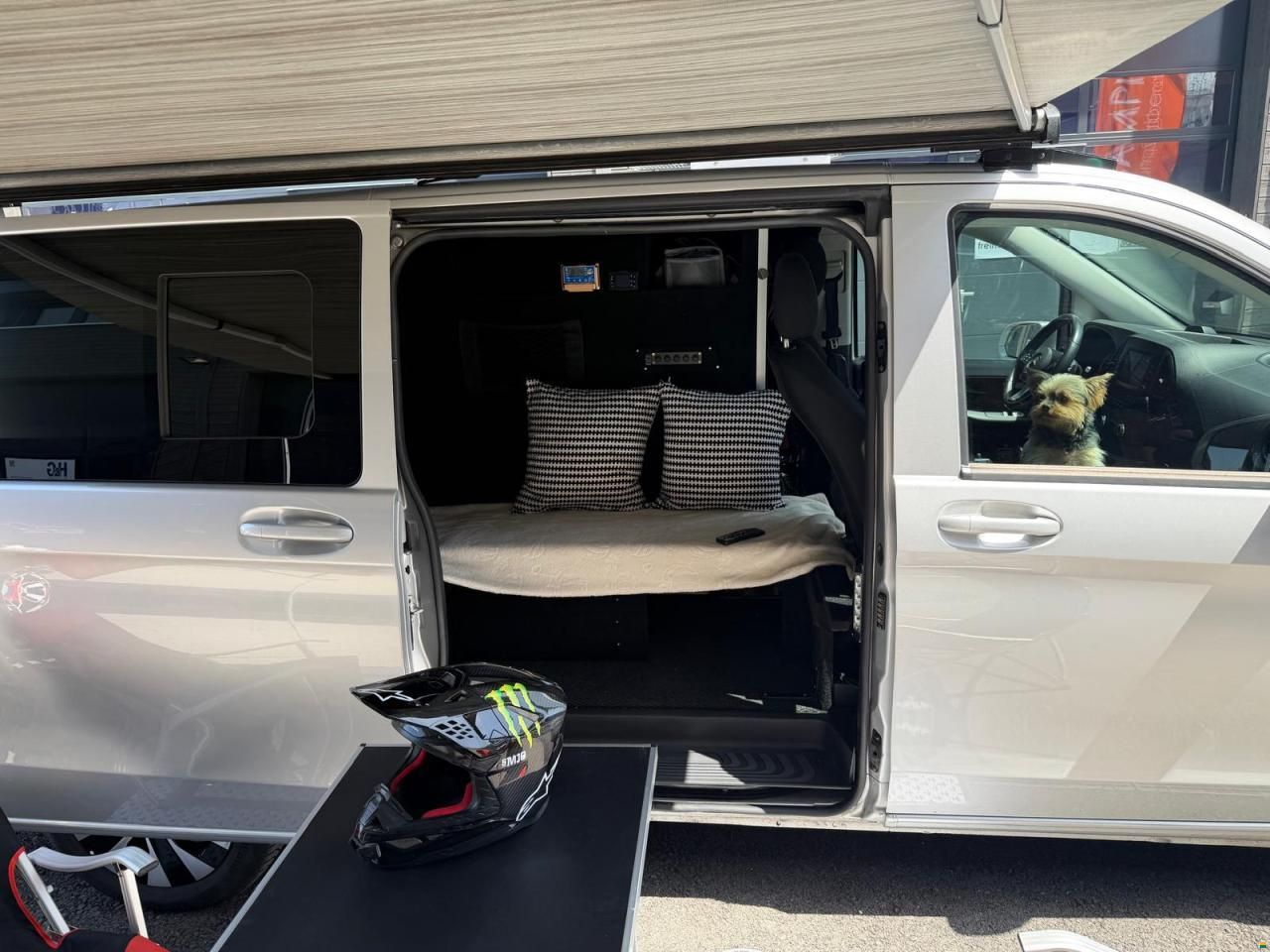 Mercedes Benz Vito Extra Long