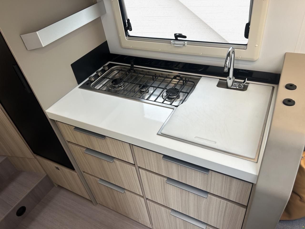 Adria Compact Axess DL
