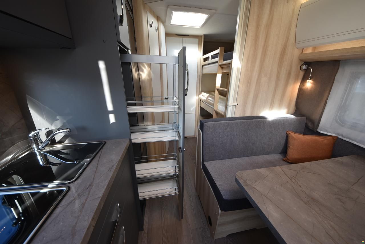 Hobby 545 KMF De Luxe