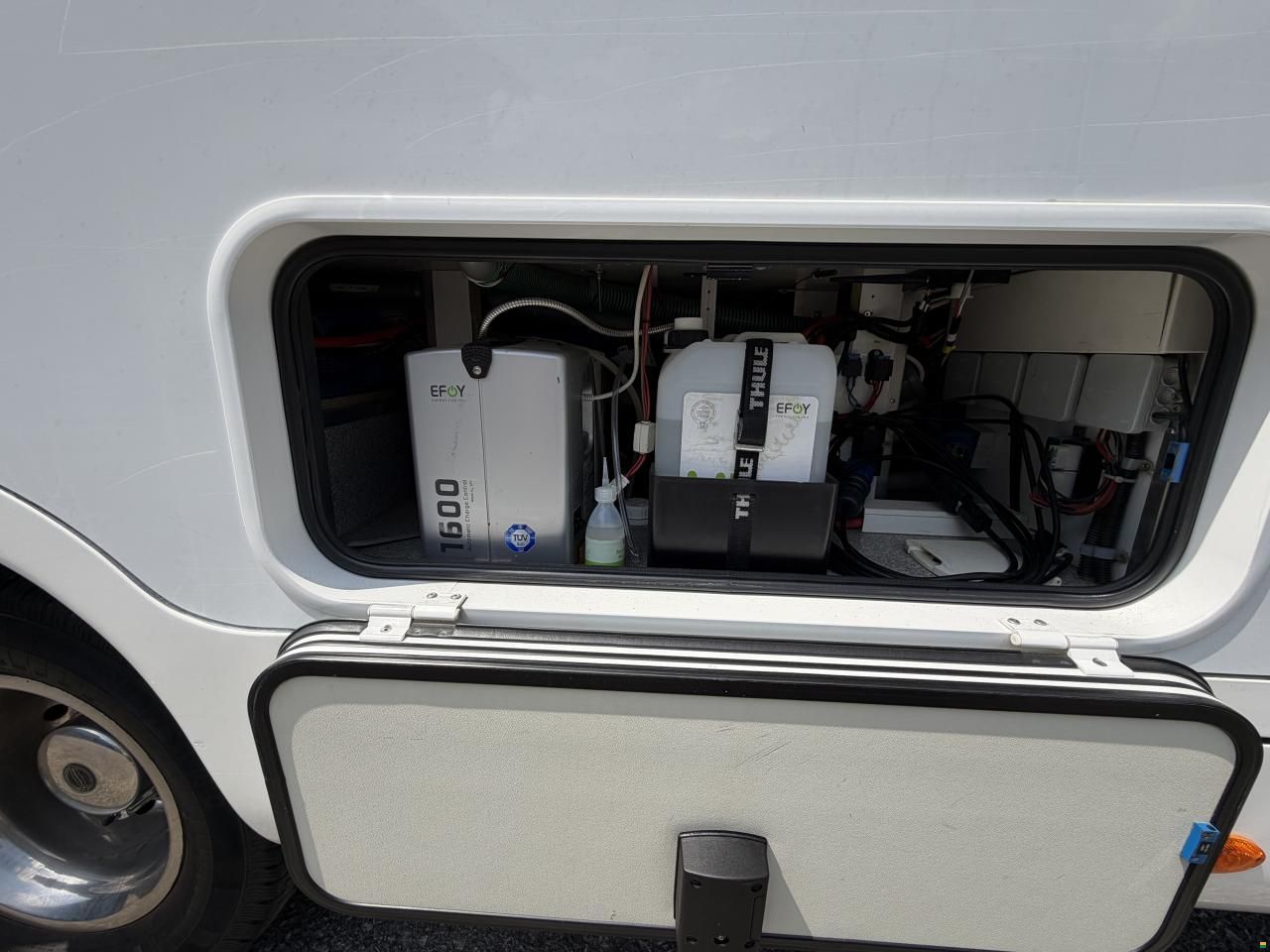 Phoenix Liner 8300 L