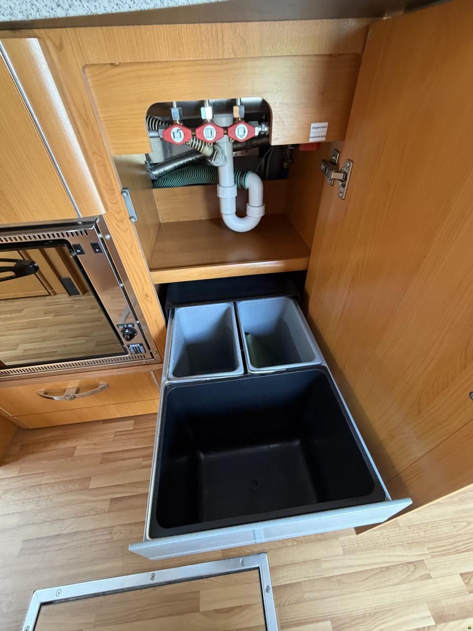 Phoenix Liner 8300 L