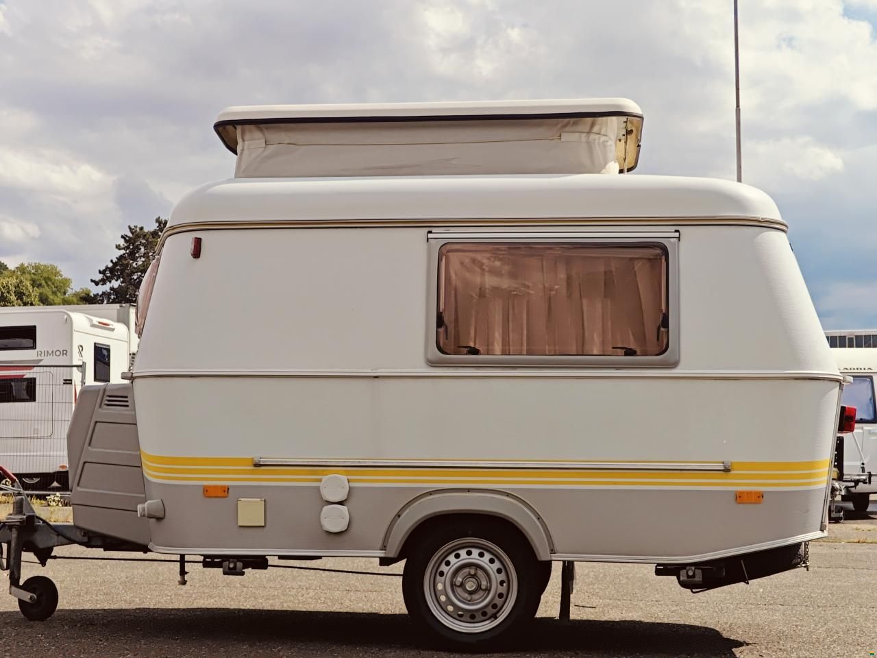Hymer Eriba Puck 120 - Top Zustand & Vorzelt
