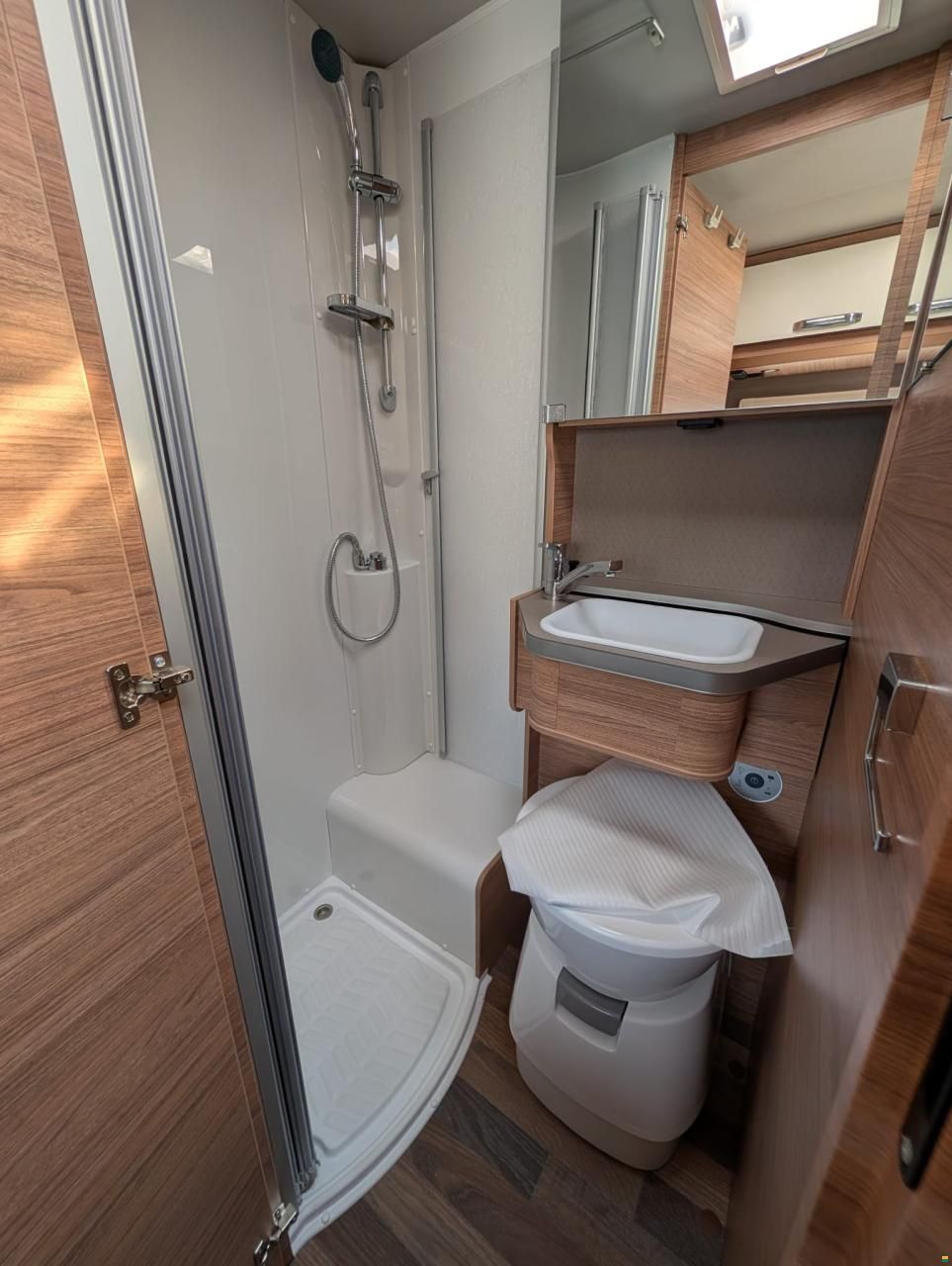 Weinsberg CaraCompact 600 MEG Edition Pepper