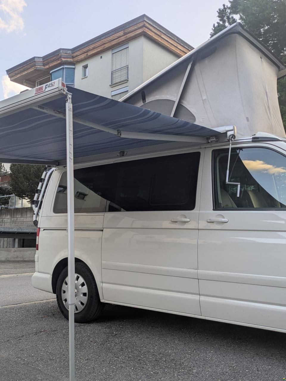 Volkswagen T5 California