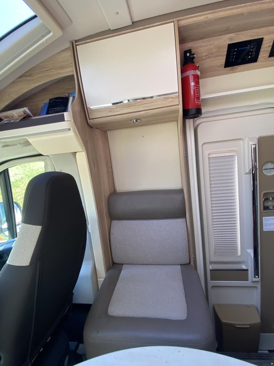 Eura Mobil Profila T 695 HB