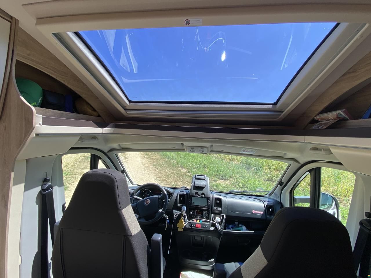 Eura Mobil Profila T 695 HB