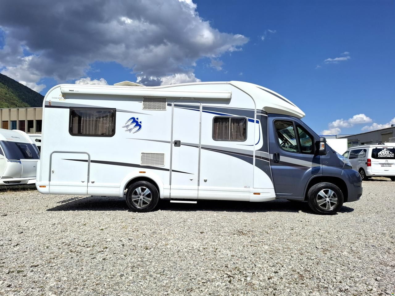 Knaus sky wave 650 MF 25 years celebration