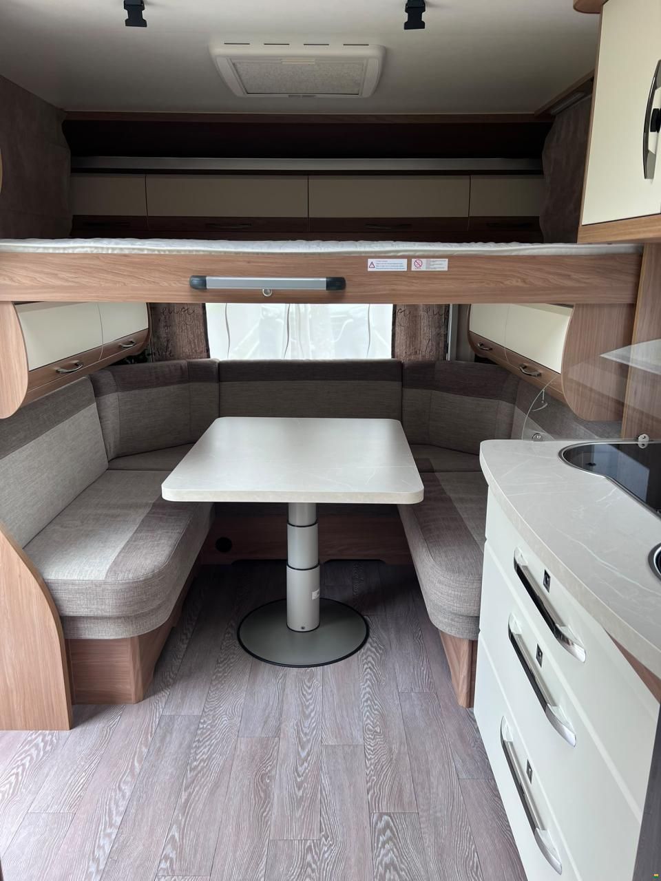 Hobby 515 UHK De Luxe