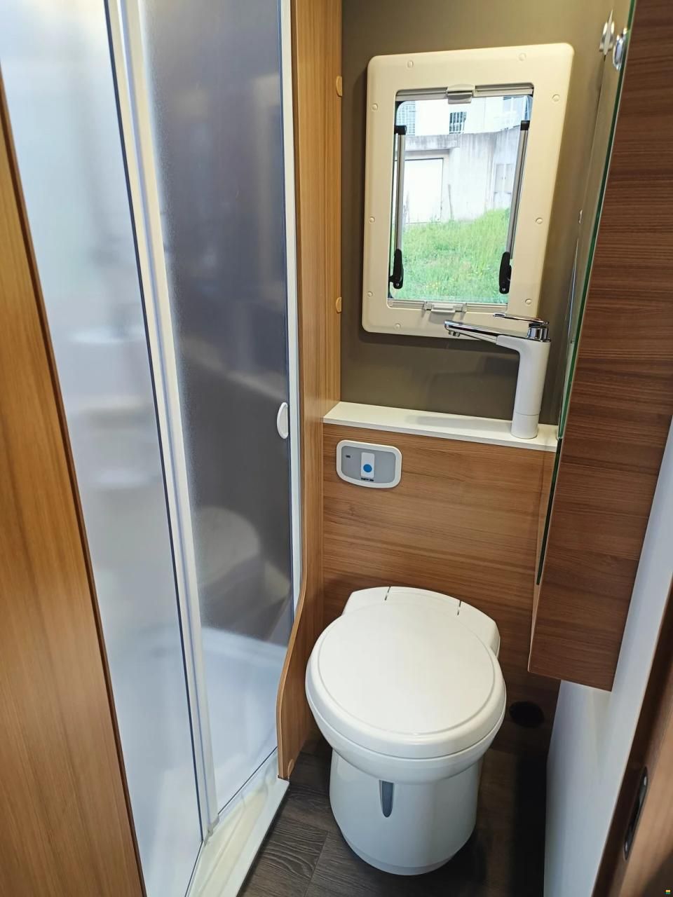Adria CORAL XL 600 DP