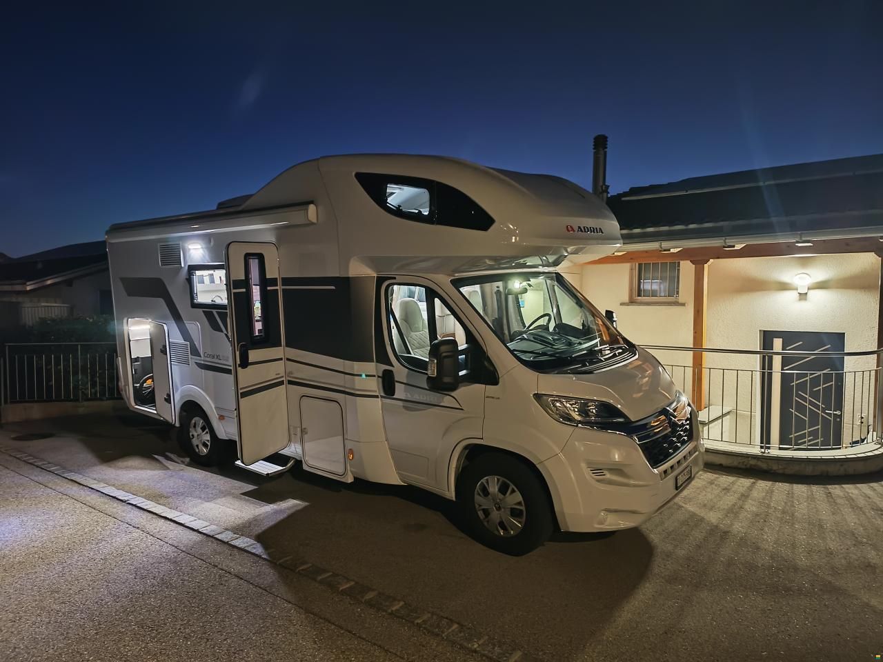 Adria CORAL XL 600 DP